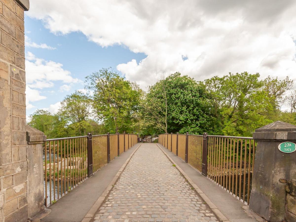 Pass The Keys Couples Haven On The Banks Of The River Aire Apartment Leeds  Bagian luar foto